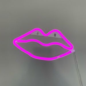 Neon lips light
